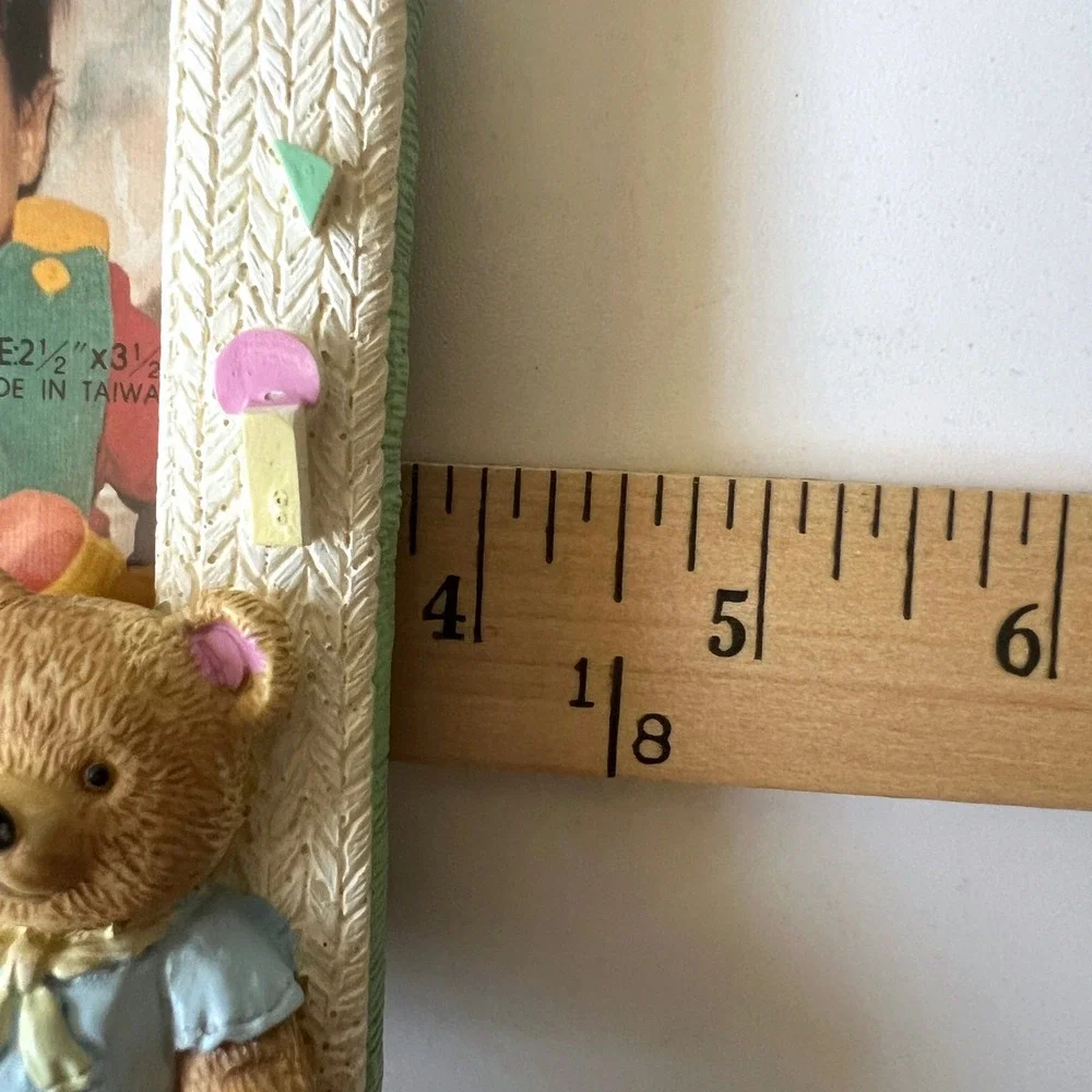 Vintage 1992 Teddy Bear Picture Frame 2.5x3.5 Resin Baby Nursery Photo Frame